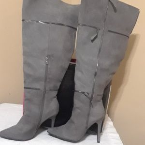 ASHLEY STEWART - THIGH HIGH BOOTS - 9M